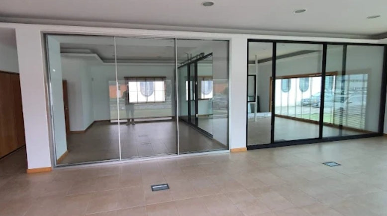 MADW - Minimalist Aluminum Doors & Windows