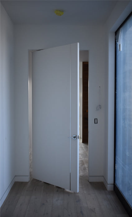 Axel - Interior Solid Core Primed White Door with Solid Aluminum Inlay Shiny Chrome
