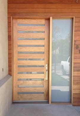 Maranti - Modern Mahogany Wood and White Laminated Glass Entry Solid Door